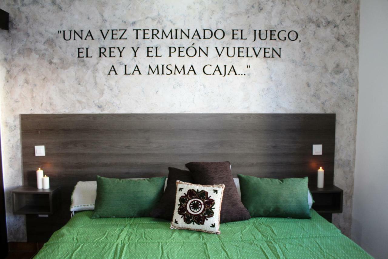 Hostal Almagro - Parking Exterior foto